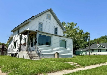 303 Howard, ROCKFORD, Illinois 61102, 3 Bedrooms Bedrooms, ,1 BathroomBathrooms,House,For Sale,Howard,202404545