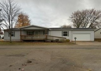 103 Deer Point, FREEPORT, Illinois 61032, 3 Bedrooms Bedrooms, ,2 BathroomsBathrooms,House,For Sale,Deer Point,202406333