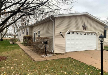 410 Club, BELVIDERE, Illinois 61008, 3 Bedrooms Bedrooms, ,2 BathroomsBathrooms,House,For Sale,Club,202406364