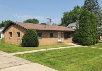 339 Pershing, FREEPORT, Illinois 61032, 3 Bedrooms Bedrooms, ,1 BathroomBathrooms,House,For Sale,Pershing,202403626